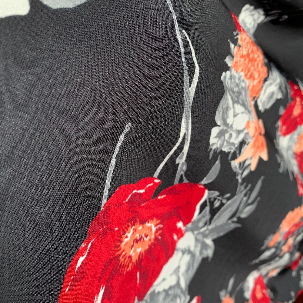 Lulu’s Backless Black and Red Floral Formal Dress